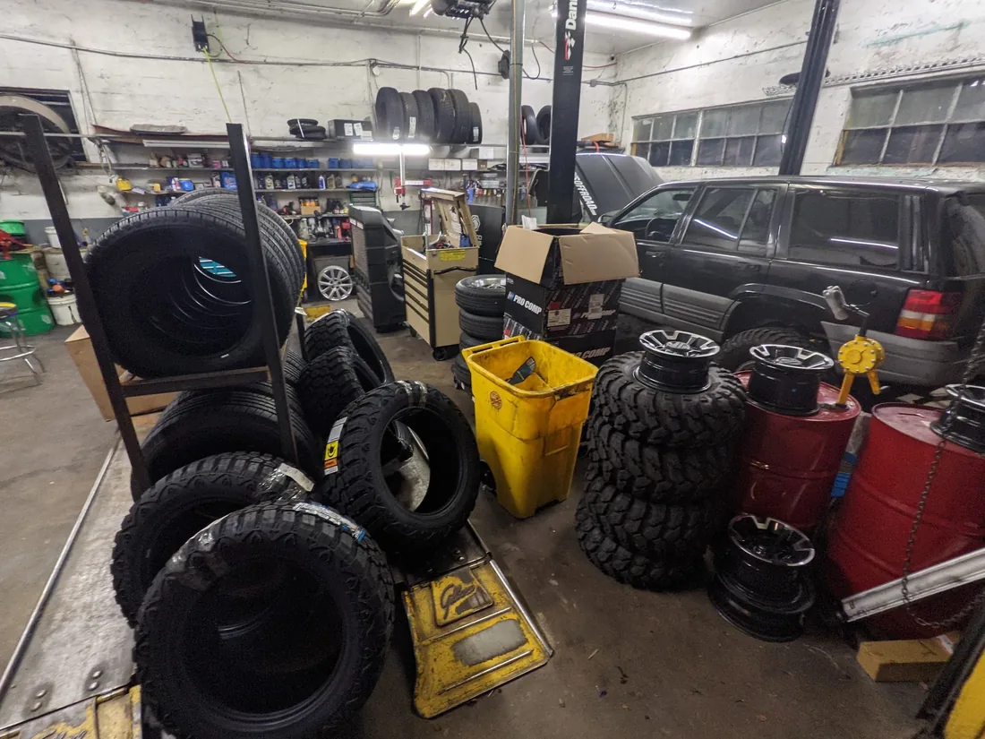 The service bay